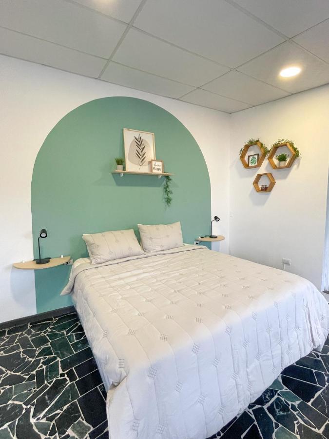 Casa Serena B&B Santa Tecla Extérieur photo